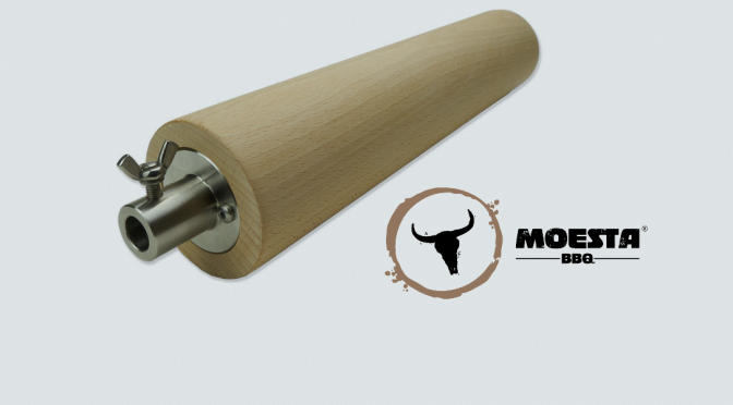 Feuerwalze für Baumstriezel – Buchenholzrolle von MOESTA-BBQ