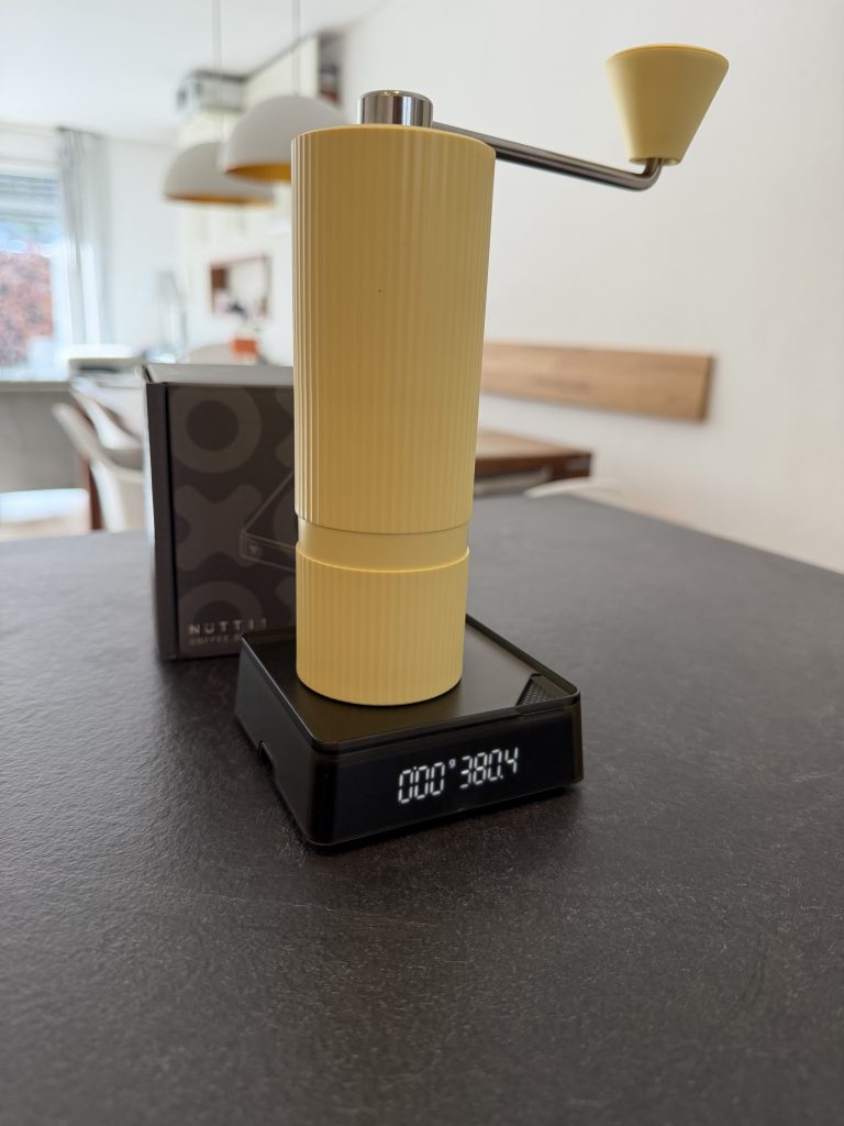 Nuttii Kaffeemühle und Waage im Test