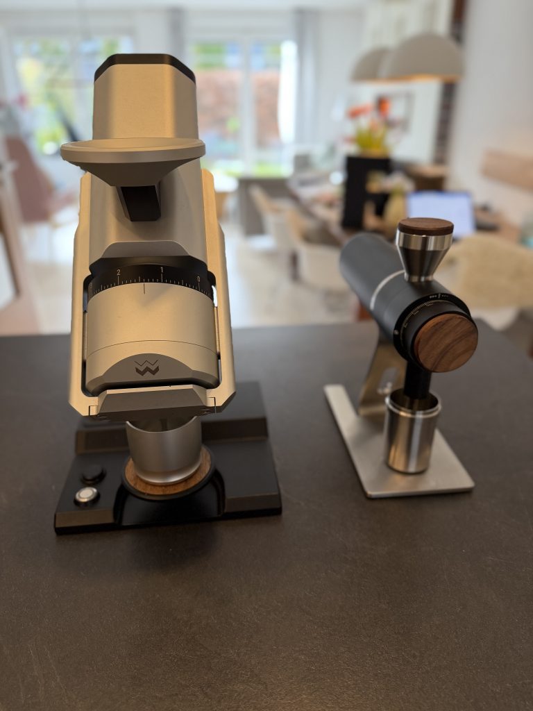 Zerno Z1 neben der Weber EG-1