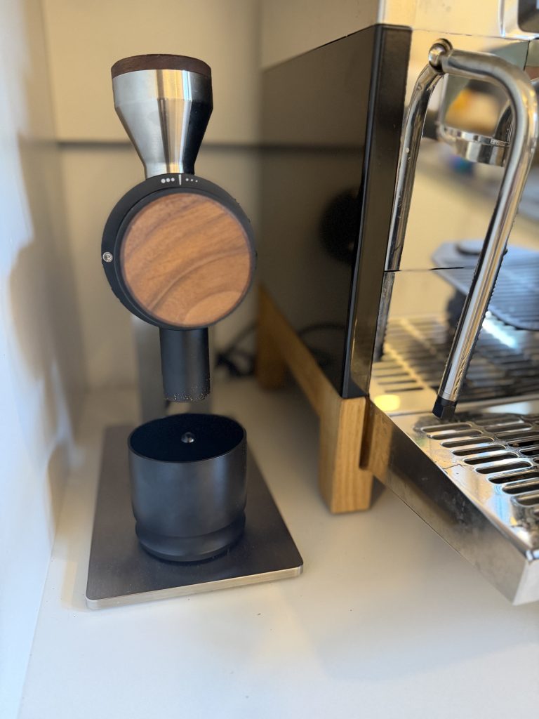 Weber Blind Shaker mit der Zerno Z1 im Test
