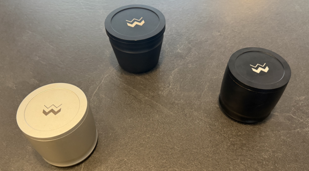 Blind Shaker vs. Magic Tumbler